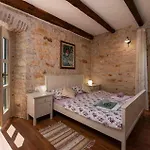 Ruk Ferienhaus Višnjan