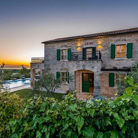 Ruk Ferienhaus Višnjan